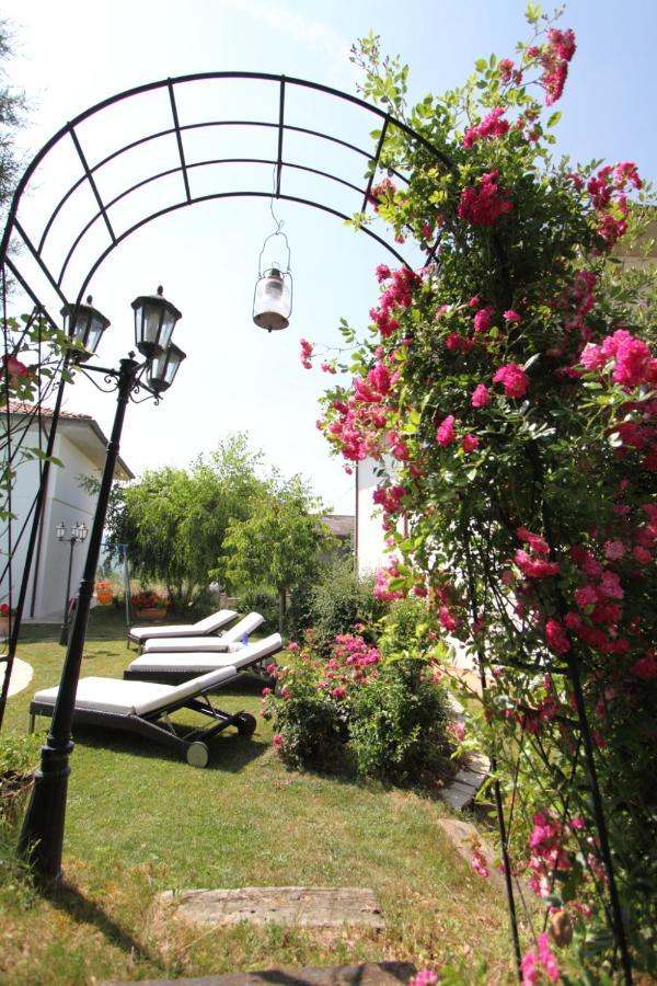B&B Margherita Le Fiabe SantʼAgata Feltria Exteriör bild