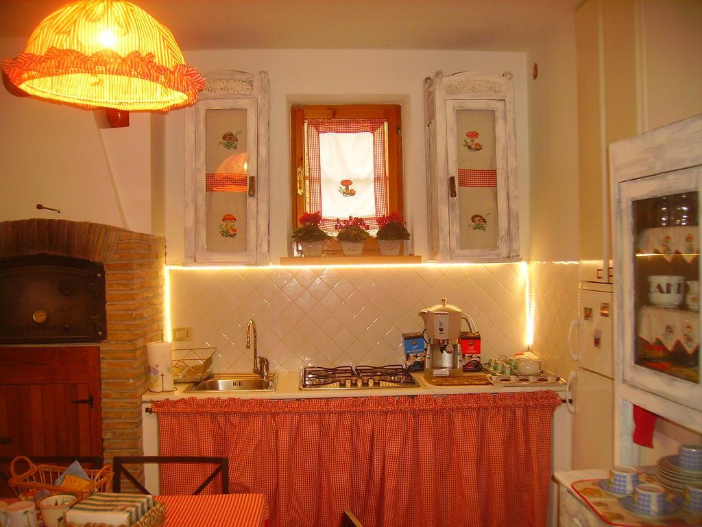 B&B Margherita Le Fiabe SantʼAgata Feltria Exteriör bild