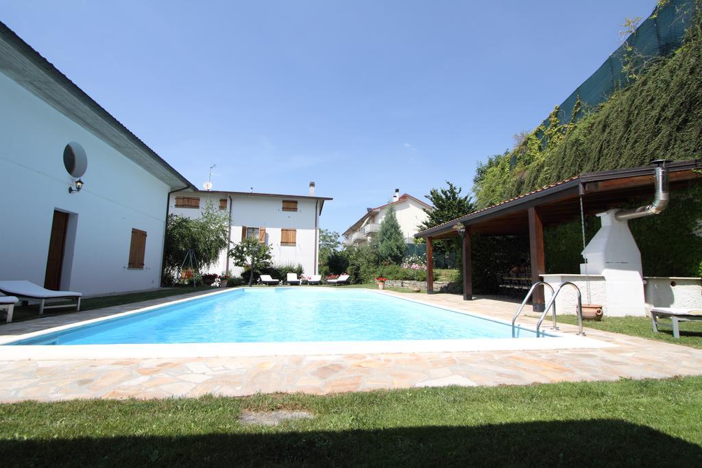 B&B Margherita Le Fiabe SantʼAgata Feltria Exteriör bild